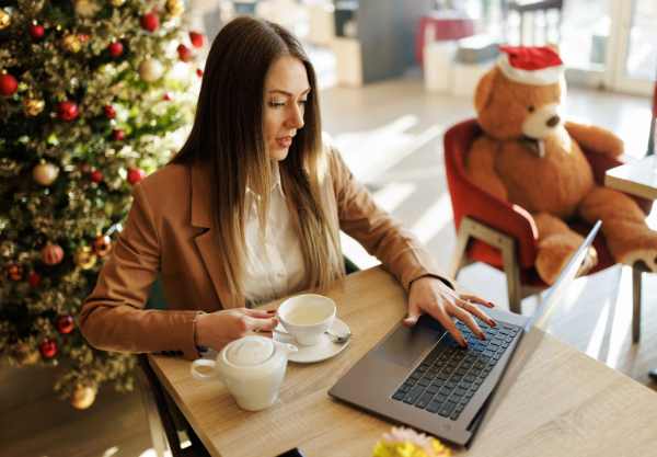 7 Christmas Marketing Tips For A Strong 2023 (1)