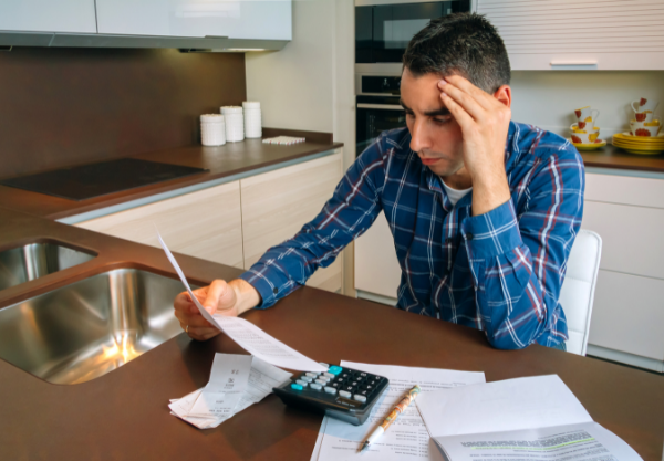 Small Businesses Struggle With £27,000 In Outstanding Payments